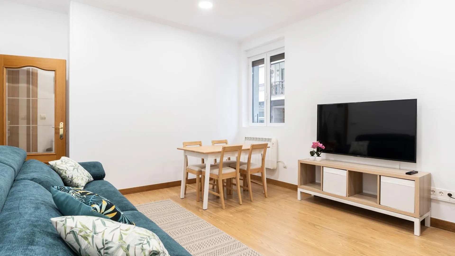 Espacioso Y Bien Equipado Apartamento Cerca De La Playa San Sebastian Apartment